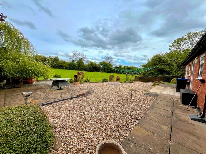 3 Bedroom Detached Bungalow For Sale In Gilstead Close, Thurnby, Leicester, Leicestershire, LE7