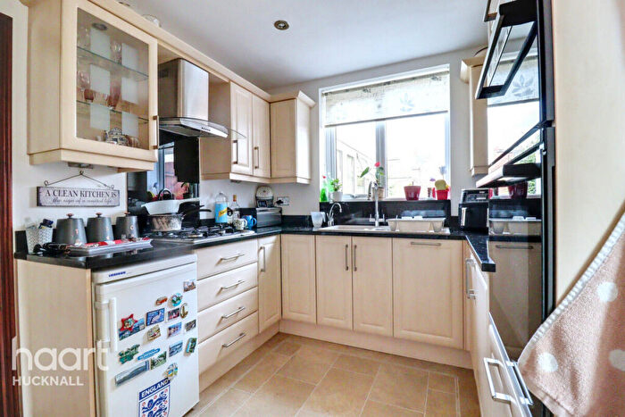 3 Bedroom Semi-Detached House For Sale In Broad Oak Drive, Nottingham, NG16