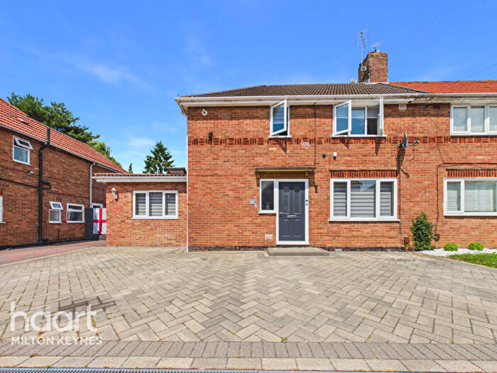 5 Bedroom Semi Detached House For Sale In Saffron Street, Bletchley, MK2