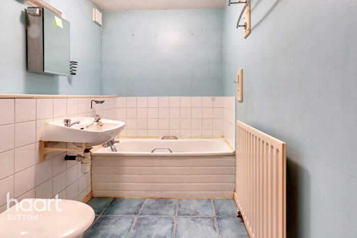 1 Bedroom Apartment For Sale In Freeman Road, Morden, SM4