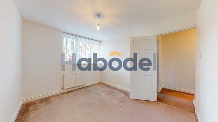 2 Bedroom Terraced House To Rent In Lowedges, Sheffield, S8