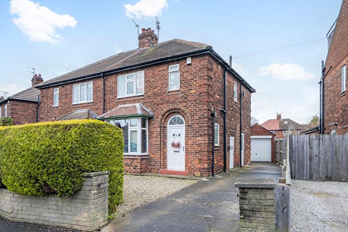 4 Bedroom Semi-Detached House For Sale In Melrosegate, York, YO31