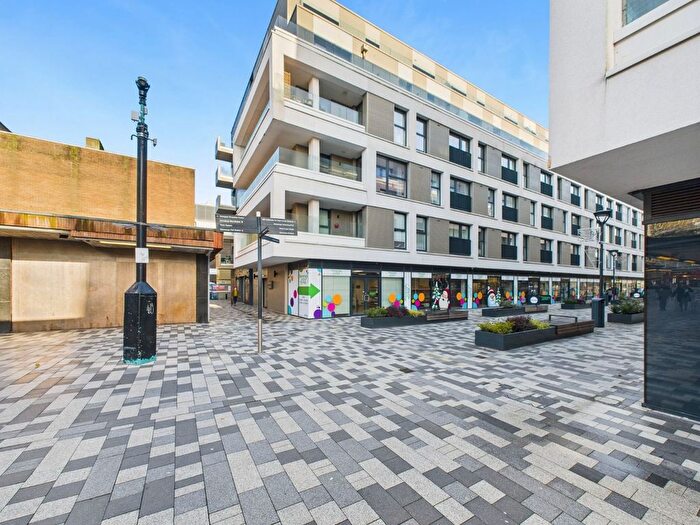 2 Bedroom Flat For Sale In Park Place, Stevenage, SG1