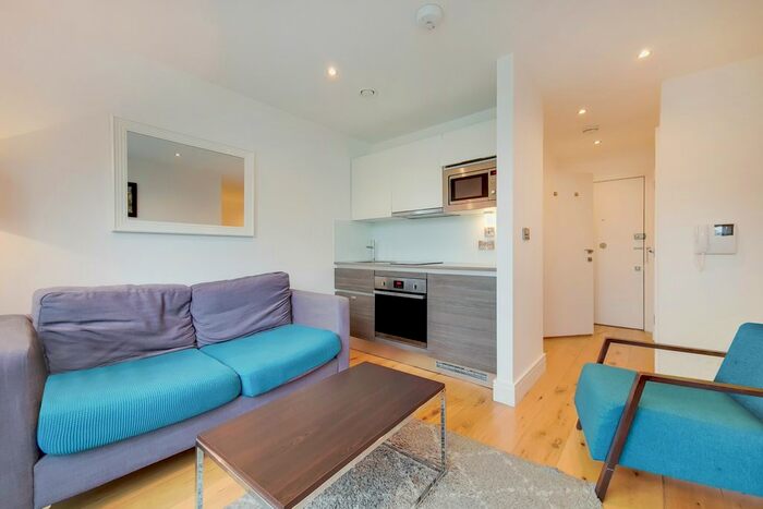 1 Bedroom Studio To Rent In Station Road, Hayes, UB3