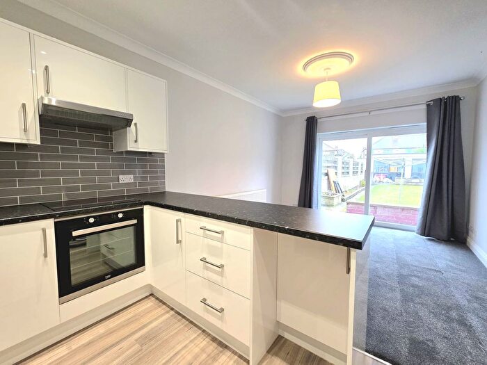 1 Bedroom Flat To Rent In Hampden Road, Harrow Weald, HA3