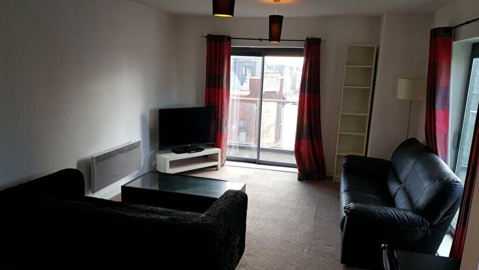 2 Bedroom Flat To Rent In Bouverie Court, Leeds, LS9