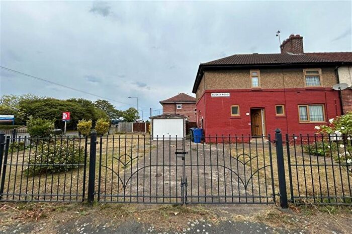 3 Bedroom Semi-Detached House To Rent In Ruskin Road Woodfield Park, Doncaster, DN4