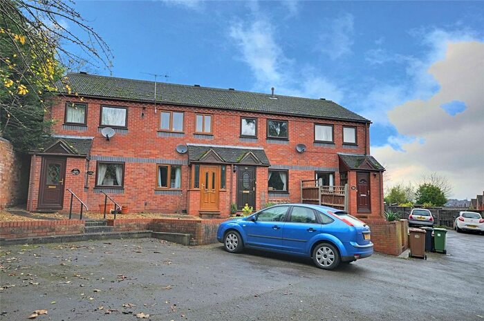 2 Bedroom Terraced House To Rent In Albert Road, Worcester, WR5