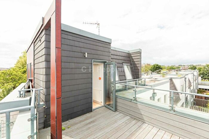 2 Bedroom Apartment To Rent In Yale Terrace, Mitford Road, Islington, N19