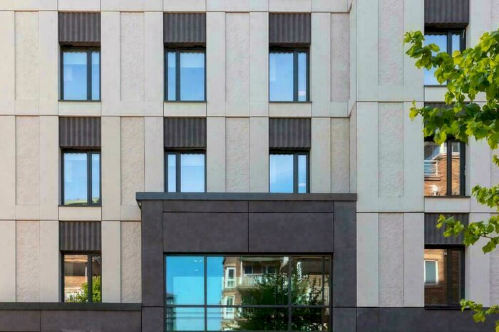 Studio To Rent In Chatfield Road, London, SW11