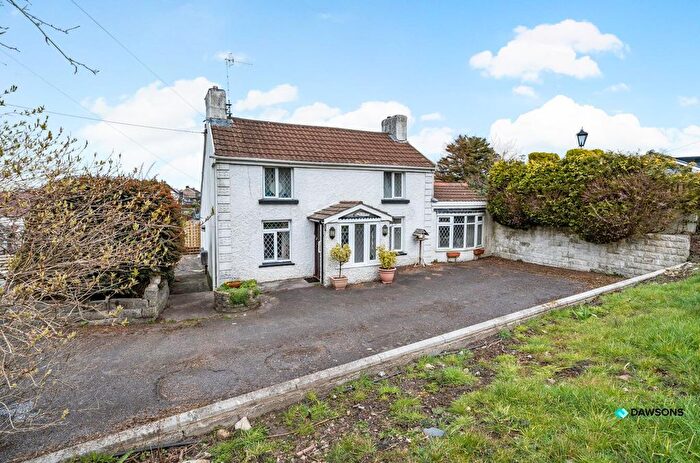 2 Bedroom Detached House For Sale In Gowerton Road, Three Crosses, Swansea, SA4
