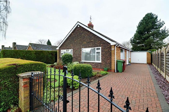 3 Bedroom Bungalow For Sale In Lowcroft Avenue, Haxey, Lincolnshire, DN9