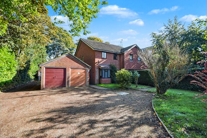 1 Bedroom Terraced House For Sale In Church Road, Fleet, Hampshire, GU51