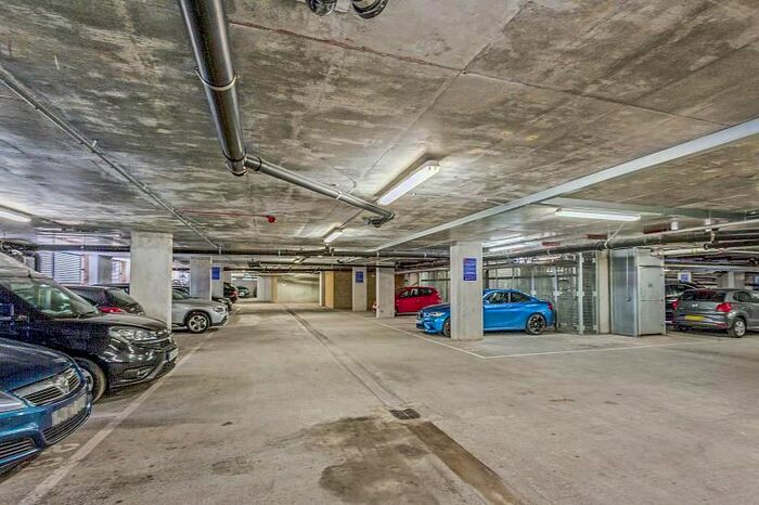 Property To Rent In Whitestone Way, Croydon, CR0