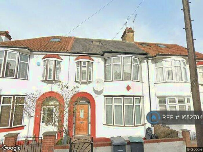 4 Bedroom Terraced House To Rent In The Avenue, London, N17