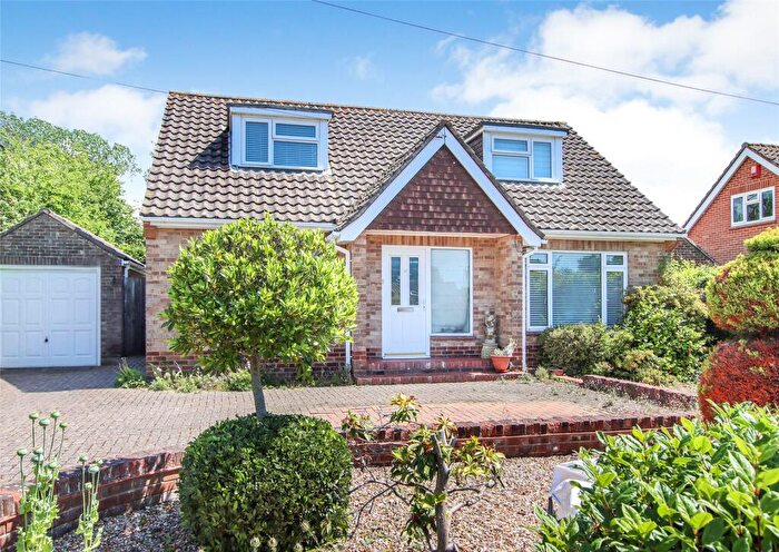 3 Bedroom Detached House For Sale In Haglane Copse, Pennington, Lymington, Hampshire, SO41