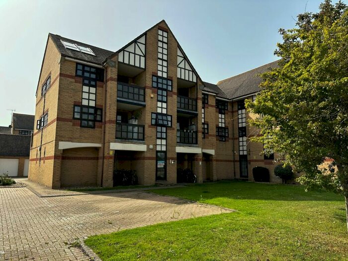 2 Bedroom Apartment To Rent In Marys Place, Emerald Quay, Shoreham Beach, BN43