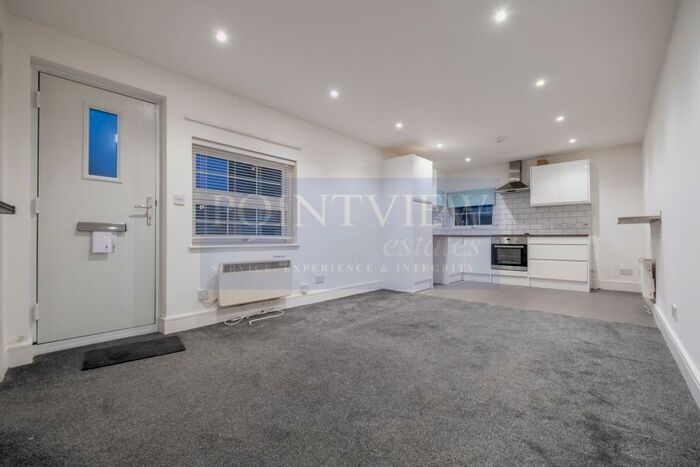 2 Bedroom House To Rent In Market Place, Great Dunmow, CM6