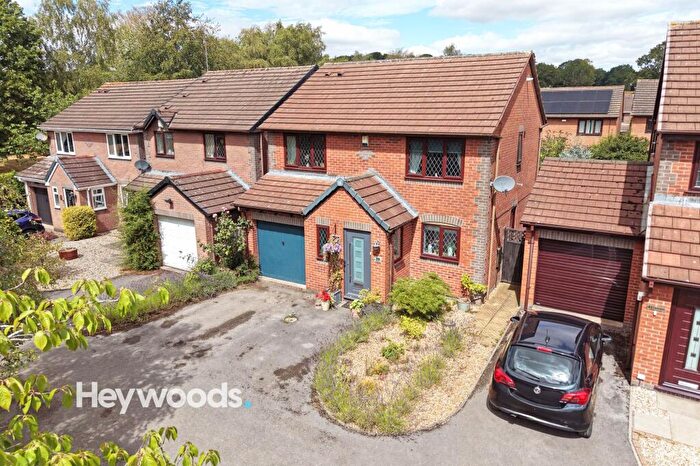 4 Bedroom Detached House For Sale In Beck Road, Madeley, CW3