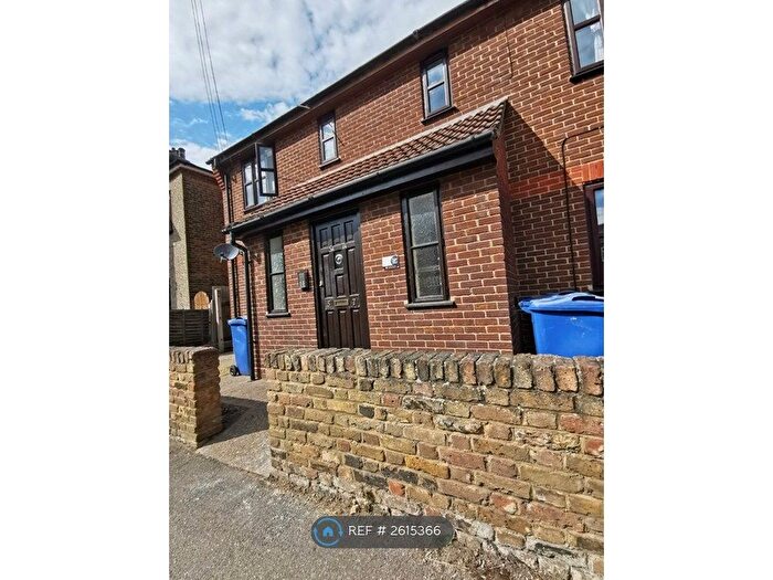 1 Bedroom Maisonette To Rent In Grove Road, Grays, RM17