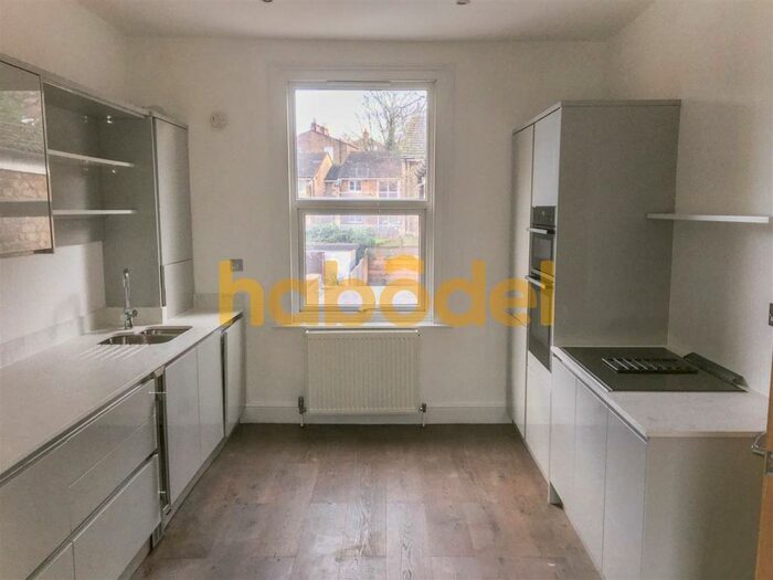2 Bedroom Flat To Rent In Malpas Road, London, SE4