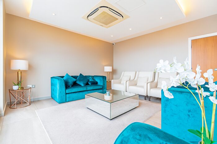 1 Bedroom Flat To Rent In Beaumont Court, Southend-On-Sea, SS2