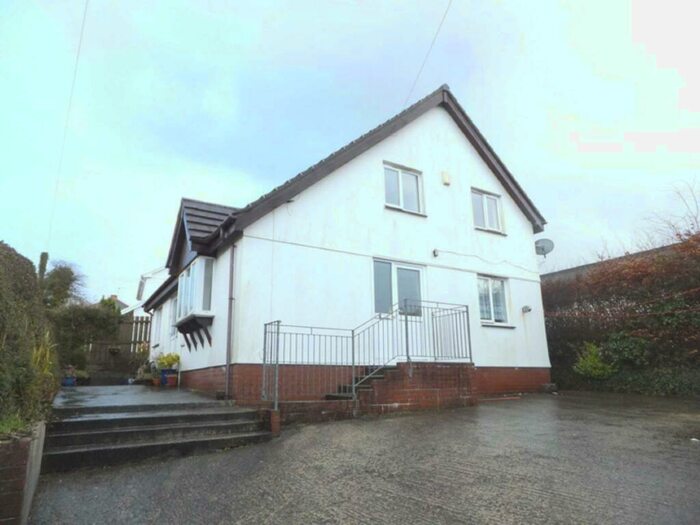 2 Bedroom Semi-Detached House To Rent In Glebe Lane, Holsworthy, EX22