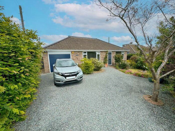 3 Bedroom Detached Bungalow For Sale In Ponton Road, Boothby Pagnell, NG33