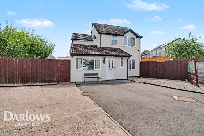 3 Bedroom Detached House For Sale In High Close, Treharris, CF46