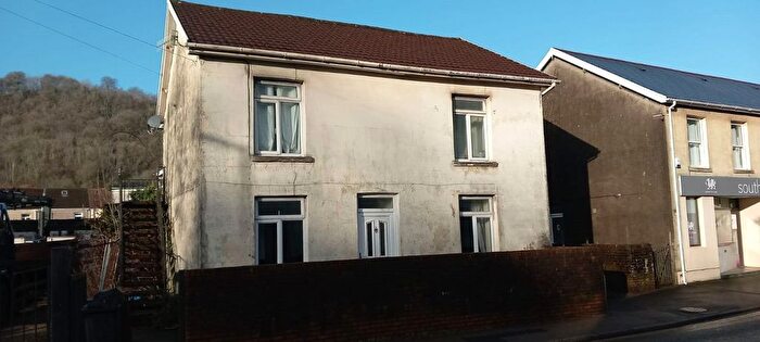 2 Bedroom Flat To Rent In Tredegar Street, Risca, Newport, NP11