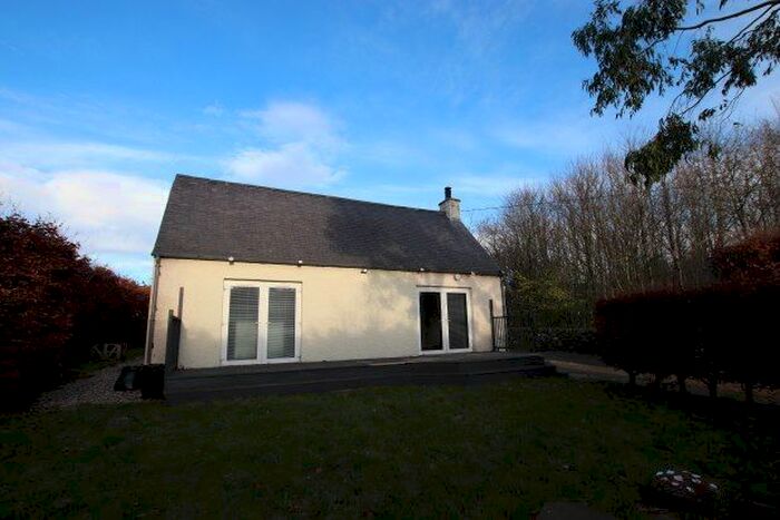 3 Bedroom Detached Bungalow To Rent In Tealing, Dundee, DD4
