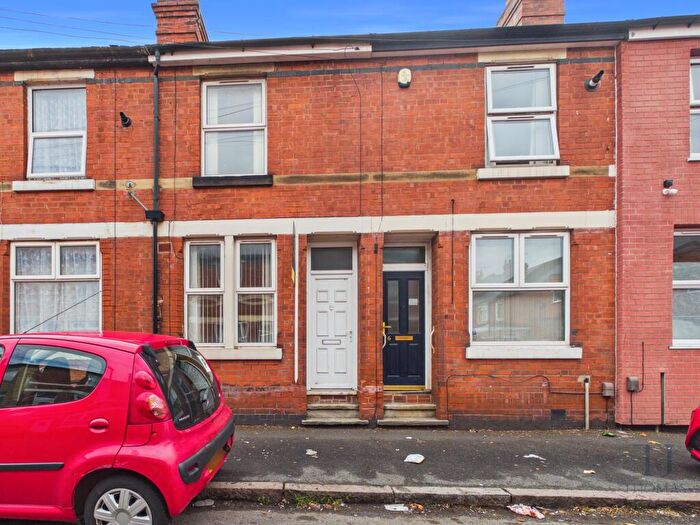 2 Bedroom Terraced House For Sale In Oakland Street, Nottingham, NG7