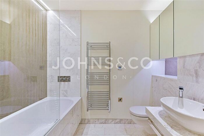 2 Bedroom Flat For Sale In Charrington Tower, Biscayne Avenue, London, E14