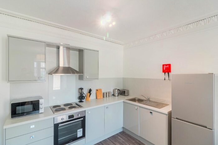 3 Bedroom Flat To Rent In Eden Street, Stobswell, Dundee, DD4