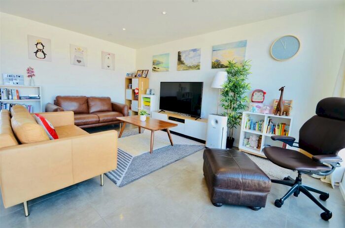 3 Bedroom Penthouse To Rent In Nottingham One, Canal Street, NG1