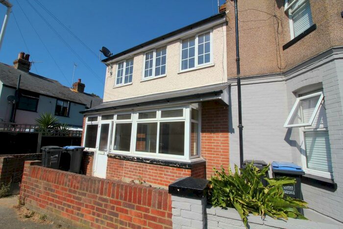 3 Bedroom End Of Terrace House To Rent In Margate, CT9