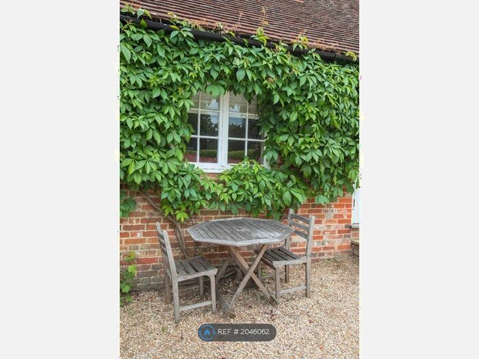 1 Bedroom Detached House To Rent In Mapledurwell, Basingstoke, RG25