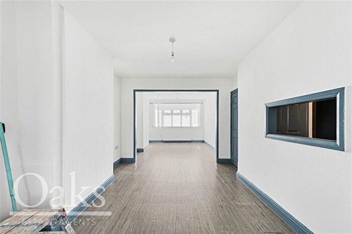 4 Bedroom Terraced House To Rent In Waverley Road, South Norwood, SE25