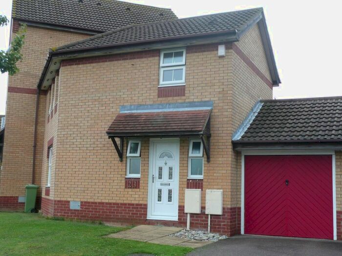 3 Bedroom Semi-Detached Bungalow To Rent In Oldbrook, Milton Keynes, MK6