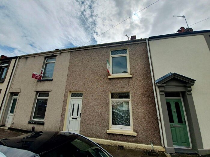 3 Bedroom Terraced House To Rent In Richardson Road, Sandfields, Swansea, Swansea, SA1