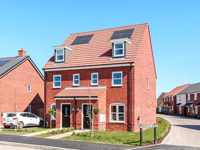 3 Bedroom Semi-Detached House For Sale In Merlin Way, Downham Market, Norfolk, PE38