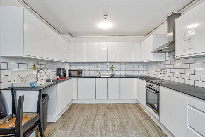 Studio To Rent In Coldharbour Lane, London, SW9