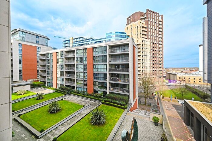 1 Bedroom Flat To Rent In Capital East Apartments, Western Gateway, London, E16