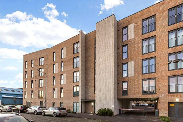 1 Bedroom Flat For Sale In West Bowling Green Street, Edinburgh, Midlothian, EH6