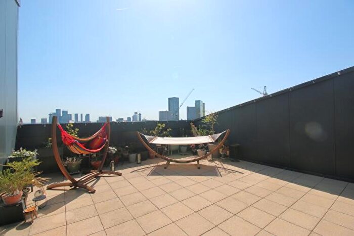 2 Bedroom Apartment For Sale In The Penthouse, The Hallmark, Green Quarter, M4