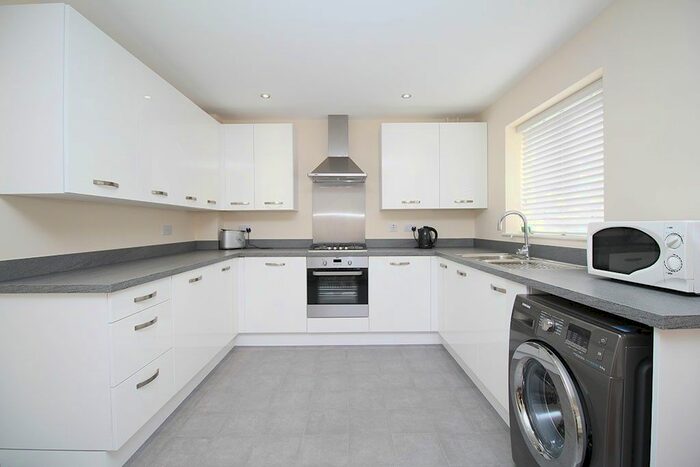 3 Bedroom Semi-Detached House To Rent In Highland Drive, Loughborough, LE11