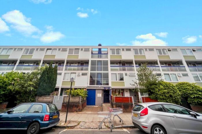 4 Bedroom Flat To Rent In Caithness House, Twyford Street, Kings Cross, N1