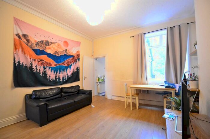 5 Bedroom Terraced House To Rent In Pershore Road Selly Oak, Birmingham, B29