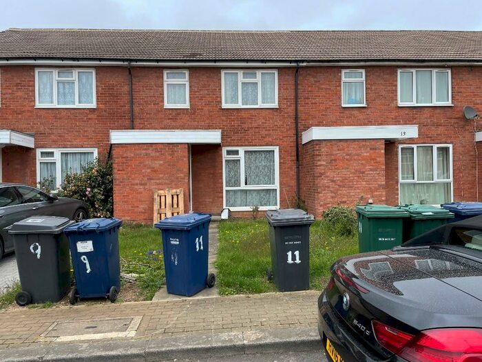 5 Bedroom Terraced House To Rent In Colin Drive, London, NW9