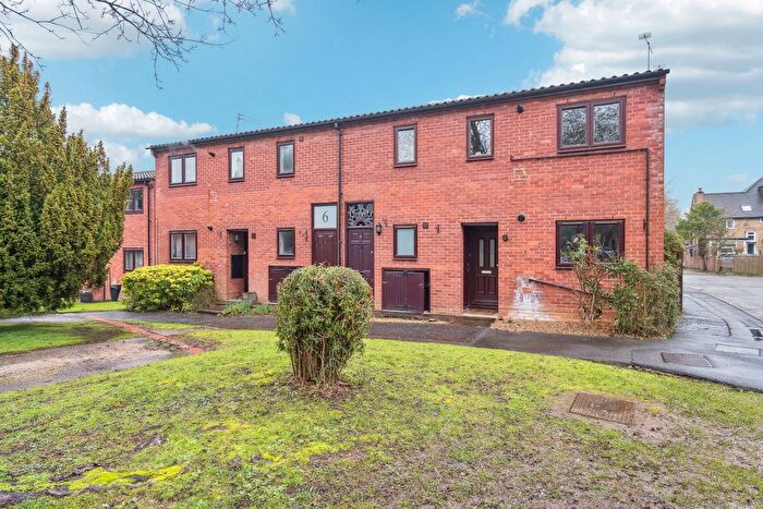 1 Bedroom Flat For Sale In Langton Grove, Northwood, HA6